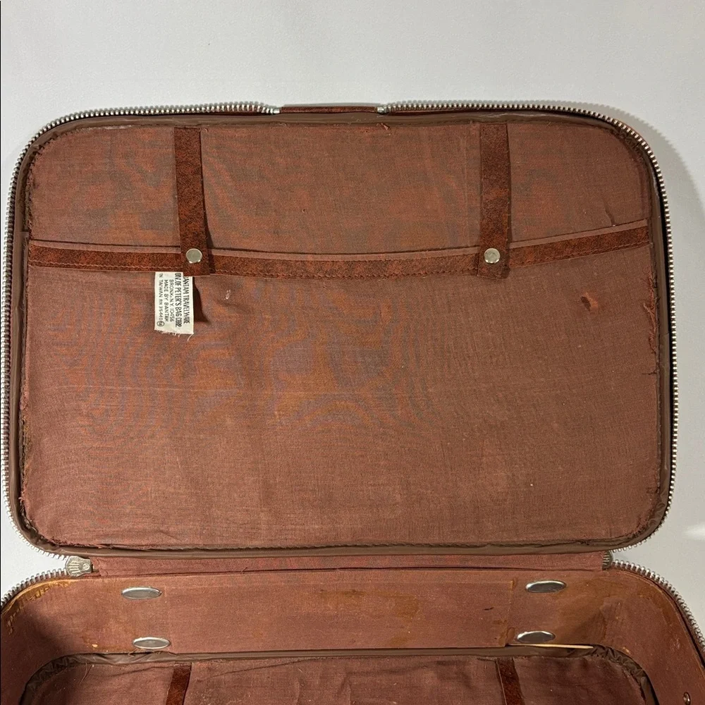 Vintage Brown Leather Luggage 19”x14” Peter’s Bag Corp**